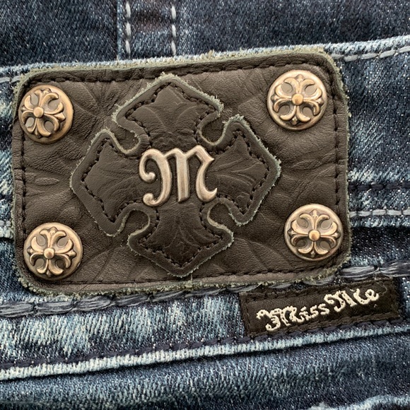 Miss Me Embellished Paisley Bootcut Jean - Picture 12 of 16